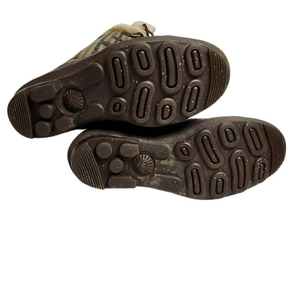 UGG Adirondack Tall Boots 3226‎ Plaid Sheepskin Leather Waterproof Size 6 - Picture 5 of 10